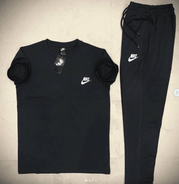 Premium-Mens-Tracksuit-2